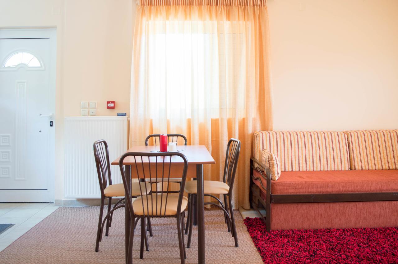 Manesi Apartments Boumboukas Exterior photo
